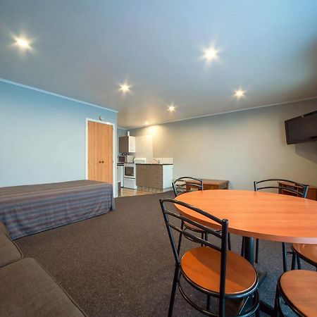 Coronation Park Holiday Park Ашбертон Екстер'єр фото