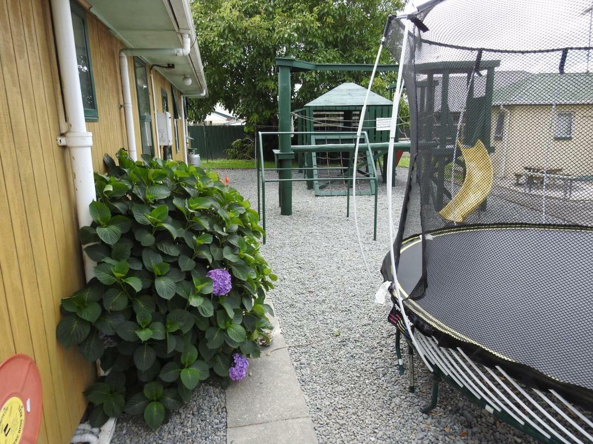 Coronation Park Holiday Park Ашбертон Екстер'єр фото